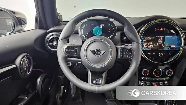 Mini Cooper S 2024 Белый двухцветный из Кореи, фото 3