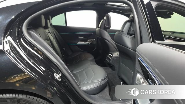 Mercedes-Benz E-Class W214 2024 Черный из Кореи, фото 3