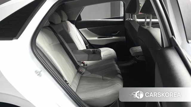 Hyundai Avante (CN7) 2022 Белый из Кореи, фото 3