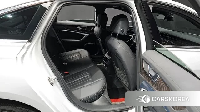 Audi A6 (C8) id 3214587 из Кореи 3