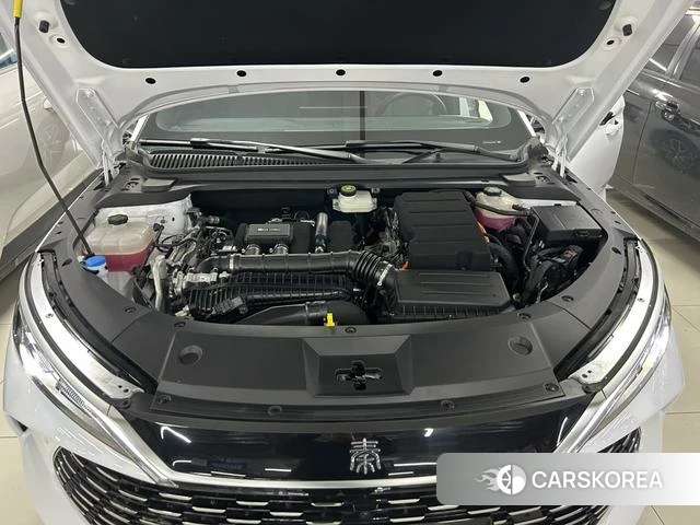 BYD Qin L DM 2025 Белый из Китая, фото 3