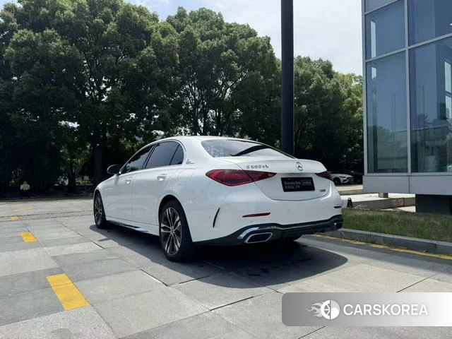 Mercedes-Benz C-class PHEV 2023 Белый из Китая, фото 3