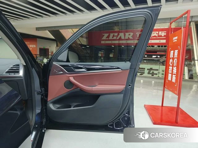 BMW X3 2023 Черный из Китая, фото 3