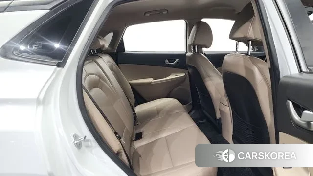 Hyundai Kona 2019 Белый из Кореи, фото 3