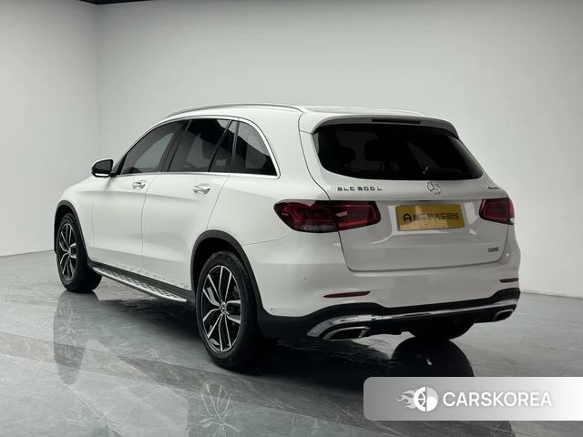 Mercedes-Benz GLC 2022 Белый из Китая, фото 3
