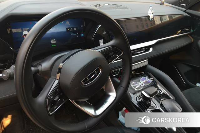 Geely Automobile Xingyue L 2022 Темно-серый из Китая, фото 3