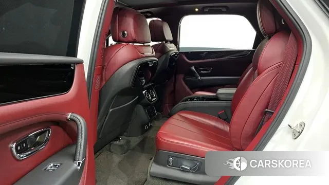 Bentley Bentayga 2020 Белый из Кореи, фото 3