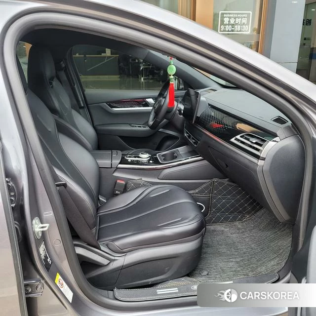 BYD Qin PLUS EV 2025 Темно-серый из Китая, фото 3