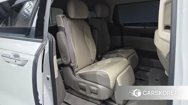 Kia Carnival 4th generation 2023 Белый из Кореи, фото 3