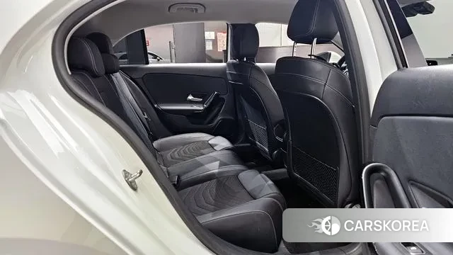 Mercedes-Benz A-Class W177 2019 Белый из Кореи, фото 3