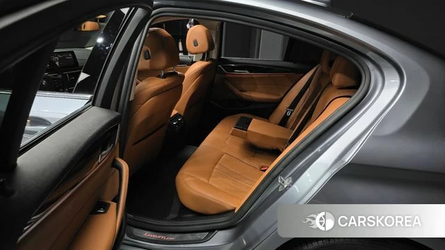 BMW 5 Series (G30) 2019 Серый из Кореи, фото 3