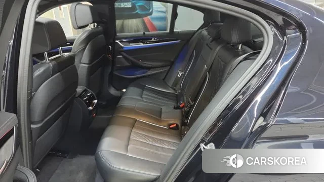 BMW 5 Series (G30) 2023 Черный из Кореи, фото 3