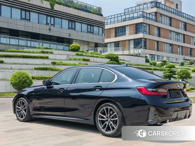 BMW 3 series 2024 Черный из Китая, фото 3