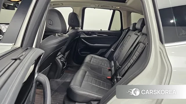 BMW X3 (G01) 2023 Белый из Кореи, фото 3