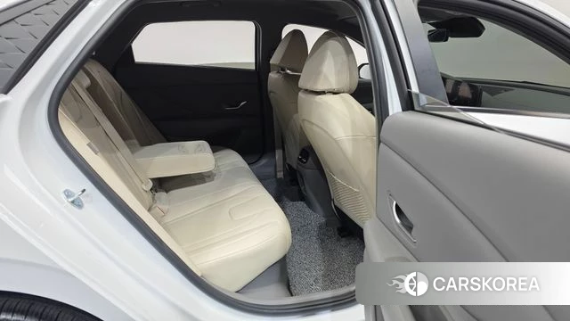 Hyundai The New Avante Hybrid (CN7) 2025 Белый из Кореи, фото 3