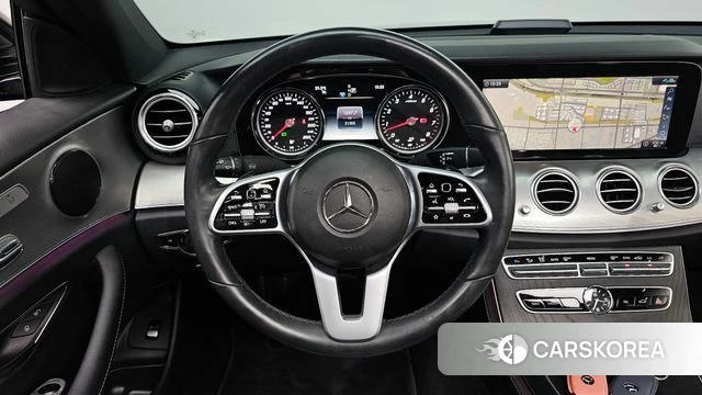 Mercedes-Benz E-Class W213 2020 Черный из Кореи, фото 3