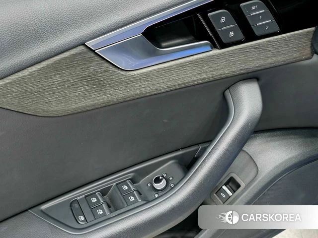 Audi A4 (B9) 2023 Синий из Кореи, фото 3