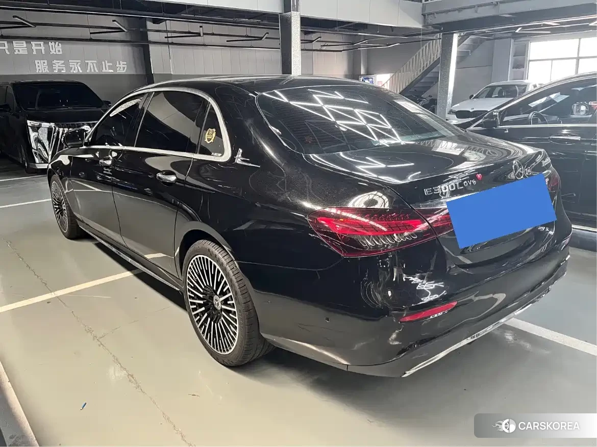 Mercedes-Benz E-Class 2022 Черный из Китая, фото 3