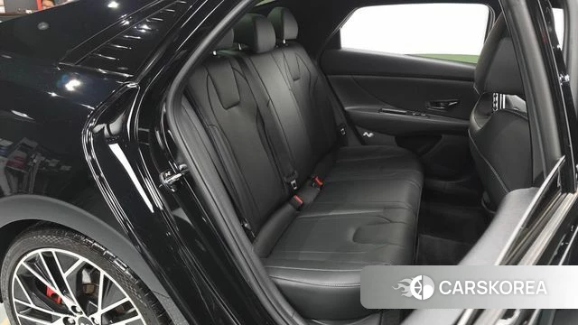 Hyundai Avante (CN7) 2022 Черный из Кореи, фото 3