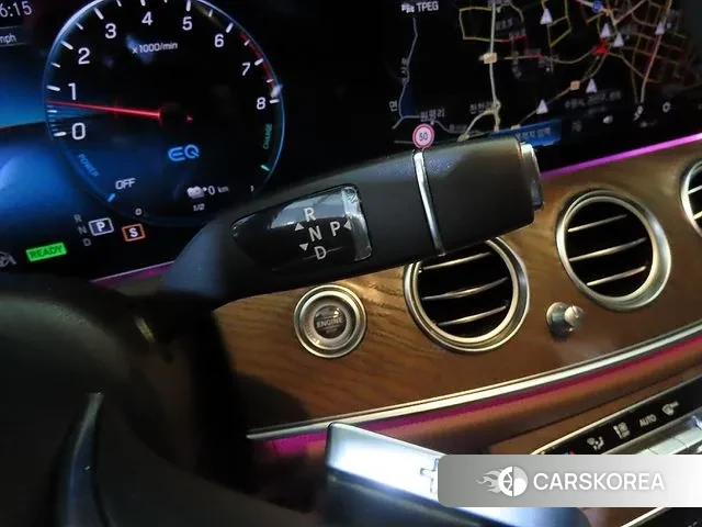 Mercedes-Benz E-Class W213 2021 Белый из Кореи, фото 3