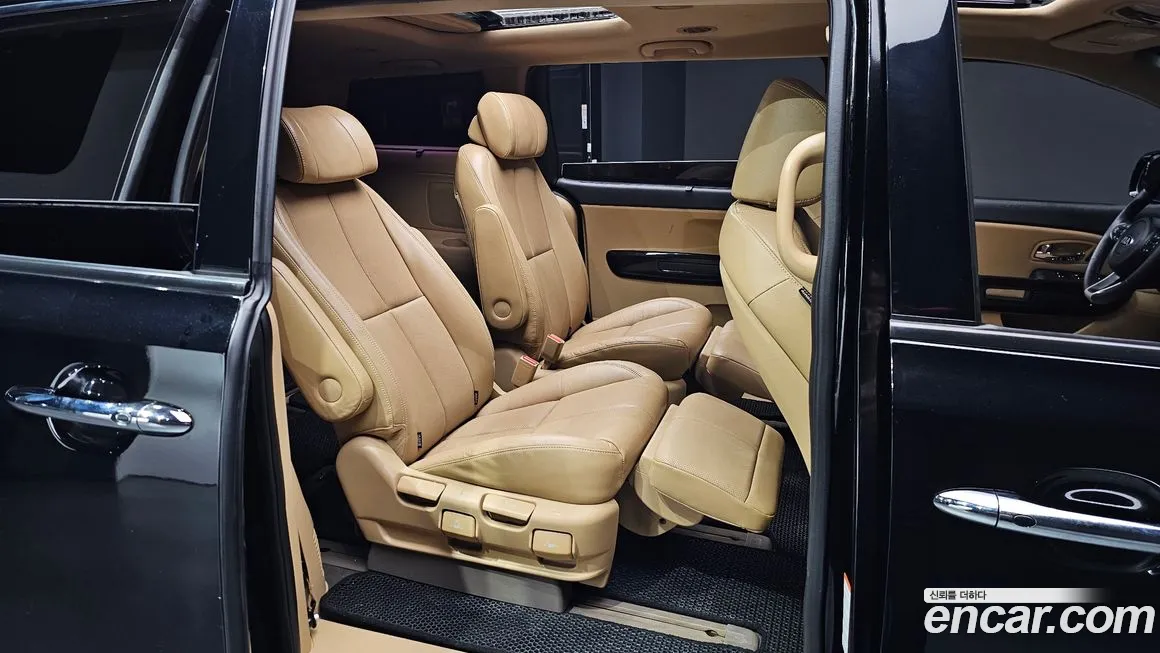 Kia The New Carnival 2018 Черный из Кореи, фото 3