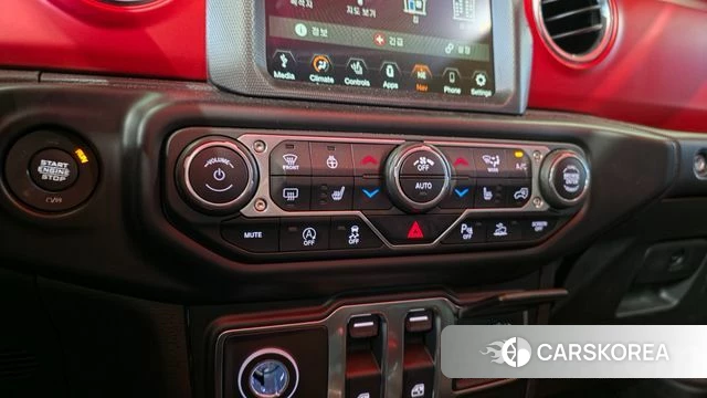 Jeep Wrangler (JL) 2022 Светло-зеленый из Кореи, фото 3