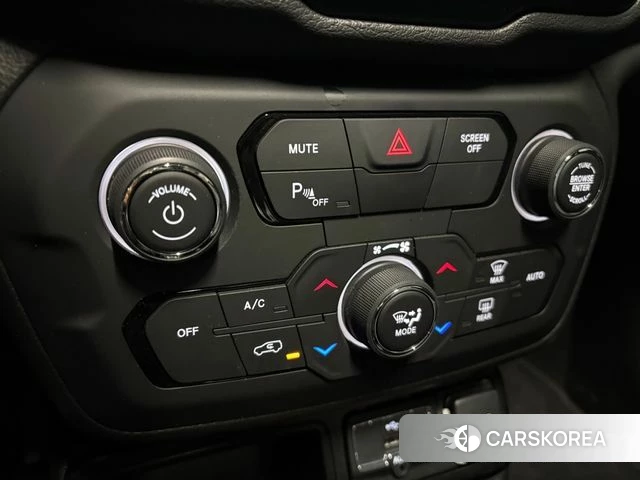 Jeep Renegade 2018 Черный из Кореи, фото 3