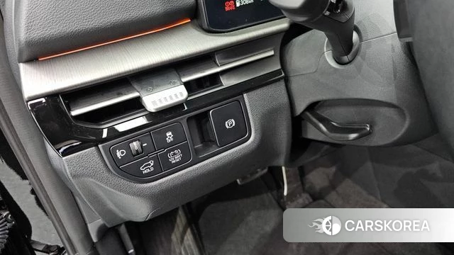 Kia The New Sportage 5th Generation Hybrid 2025 Черный из Кореи, фото 3