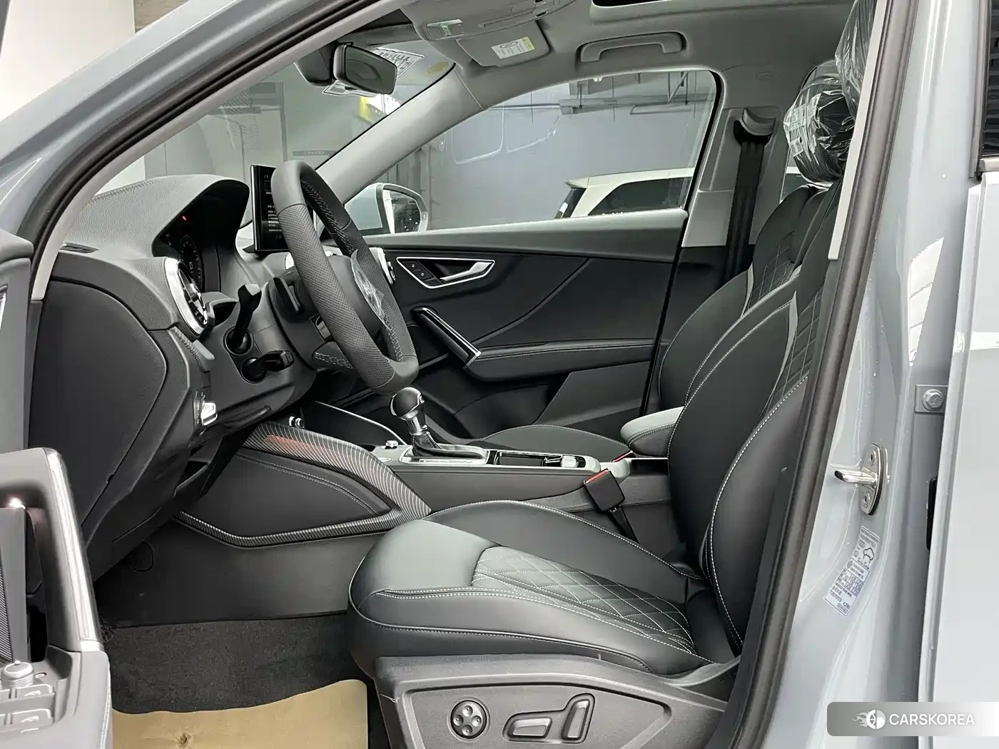 Audi Q2L 2026 Silver/gray из Китая, фото 3