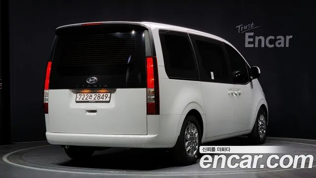 Hyundai Staria 2023 Белый из Кореи, фото 3