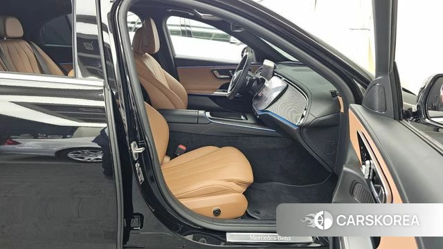 Mercedes-Benz E-Class W214 2025 Черный из Кореи, фото 3