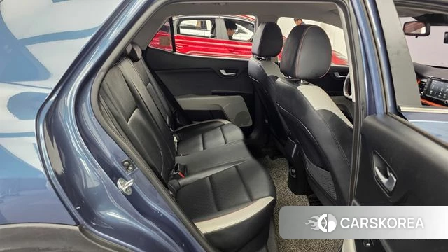 Kia Stonic 2018 Синий из Кореи, фото 3