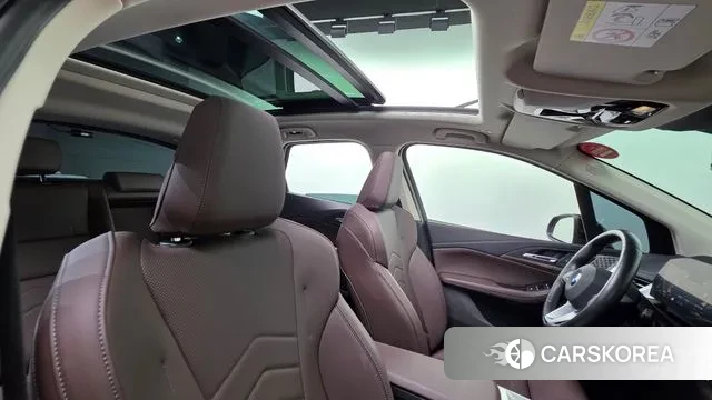 BMW 2 Series Active Tourer (U06) 2023 Черный из Кореи, фото 3