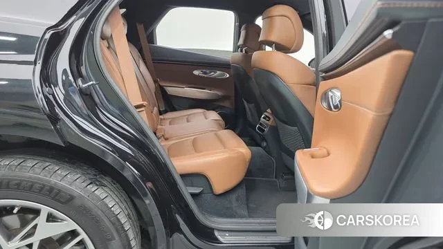 Genesis GV70 2022 Черный из Кореи, фото 3