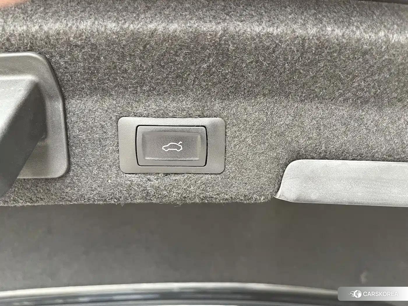 Audi A6L 2021 Silver/gray из Китая, фото 3