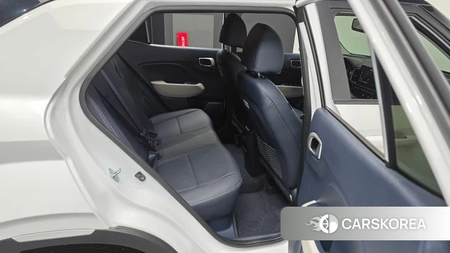 Hyundai Venue 2025 Белый из Кореи, фото 3