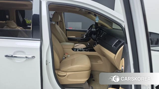 Kia The New Carnival 2019 Белый из Кореи, фото 3