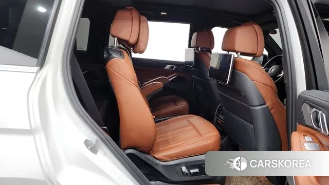 BMW X7 (G07) 2021 Белый из Кореи, фото 3