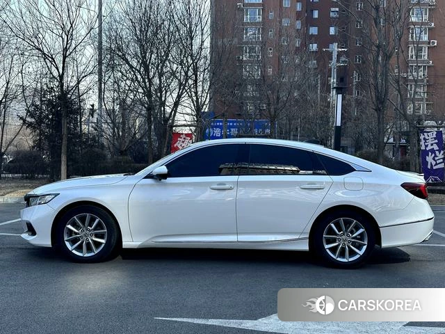 Honda Accord 2023 Белый из Китая, фото 3