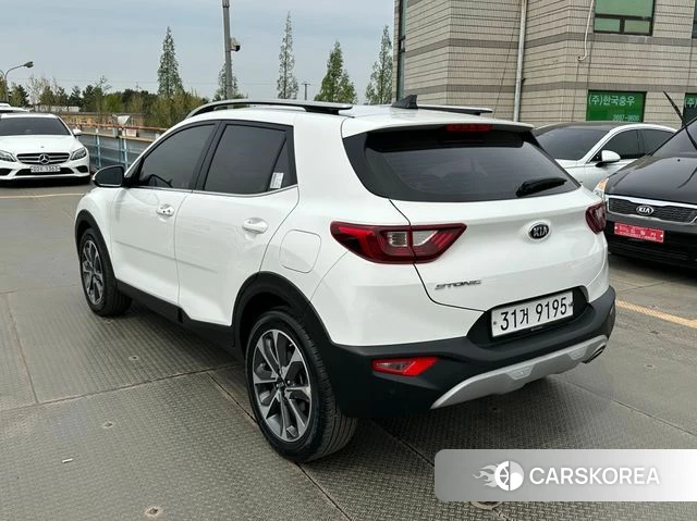 Kia Stonic 2018 Белый из Кореи, фото 3