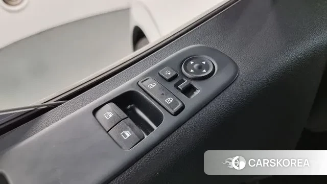 Hyundai Staria 2021 Белый из Кореи, фото 3