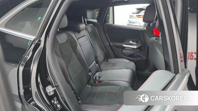 Mercedes-Benz GLA - Class H247 2023 Черный из Кореи, фото 3