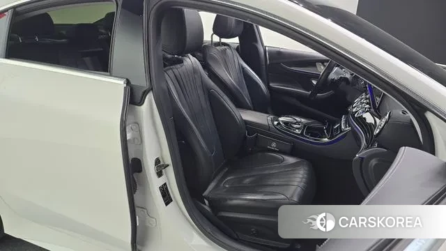 Mercedes-Benz CLS-Class C257 2019 Белый из Кореи, фото 3