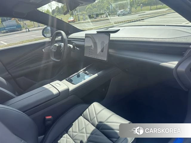 Lynk 10 EM-P 2026 Белый из Китая, фото 3