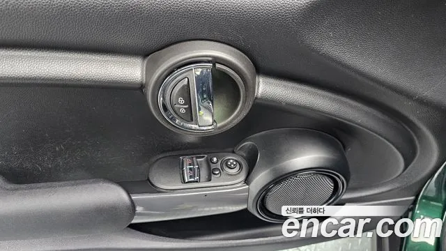 Mini Cooper 2018 Зеленый из Кореи, фото 3