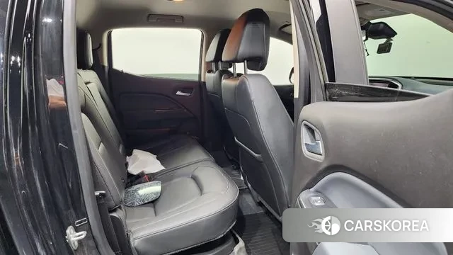 Chevrolet (GM Daewoo) Real New Colorado 2021 Черный из Кореи, фото 3