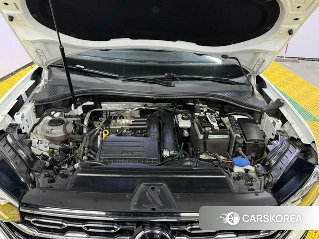 Volkswagen Tanyue 2022 Белый из Китая, фото 3