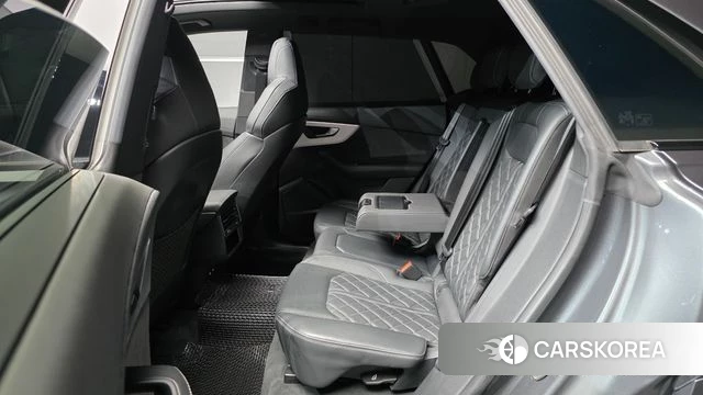 Audi Q8 (4M) 2021 Серый из Кореи, фото 3