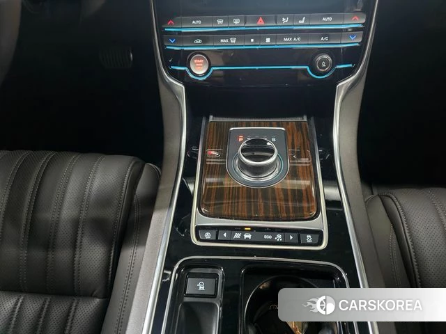 Jaguar XF (X260) 2019 Белый из Кореи, фото 3