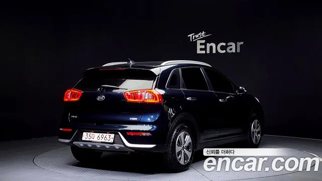 Kia Niro 2018 Синий из Кореи, фото 3